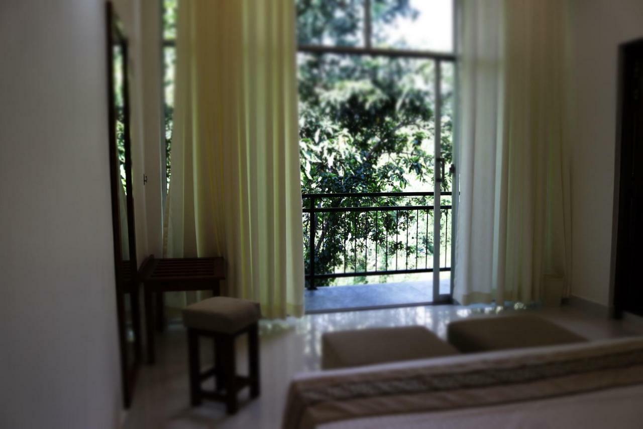 Hill Country Villa Kandy Exteriör bild